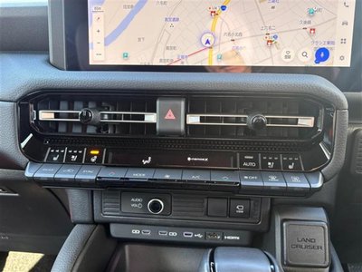 TOYOTA LAND CRUISER 250 - 8