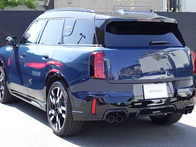 MINI COUNTRYMAN - 10