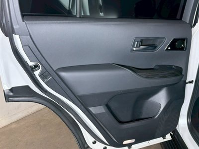 2023 Toyota LAND CRUISER 300 缩略图 28