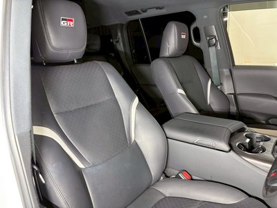 2023 Toyota LAND CRUISER 300 缩略图 37