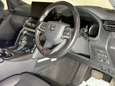 2023 Toyota LAND CRUISER 300 缩略图 32
