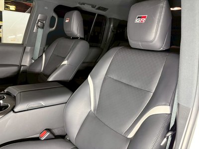 2023 Toyota LAND CRUISER 300 缩略图 42