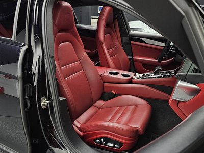 PORSCHE PANAMERA - 10