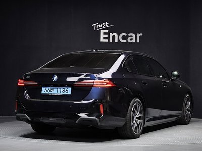 2024 BMW I5 — фото 4