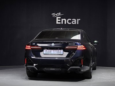2024 BMW I5 — фото 3