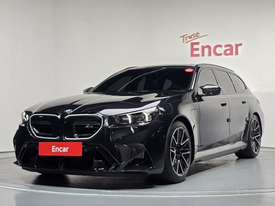 2026 BMW M5 照片 1