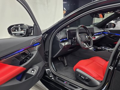 2026 BMW M5 照片 10