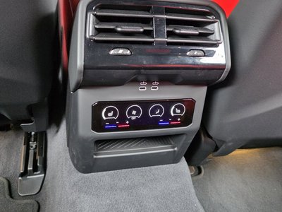 2026 BMW M5 缩略图 19