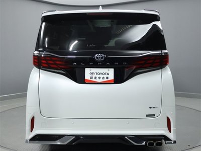 2025 Toyota ALPHARD — фото 2
