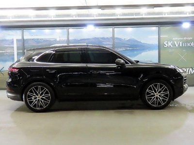 صورة 2 لـ 2025 Porsche CAYENNE