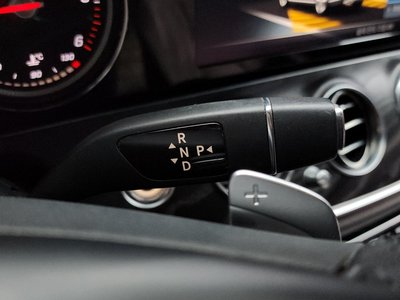 MERCEDES-BENZ E-CLASS - 9