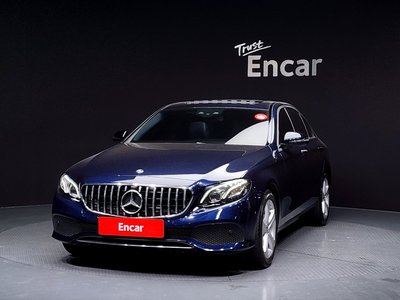 MERCEDES-BENZ E-CLASS - 2