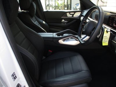 2026 Mercedes-BENZ GLS — миниатюра 13