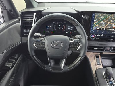 صورة مصغرة 13 لـ 2026 Lexus LM