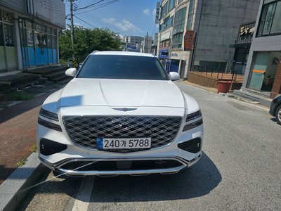 GENESIS GV80 - 1