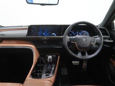 TOYOTA CROWN SPORT - 6
