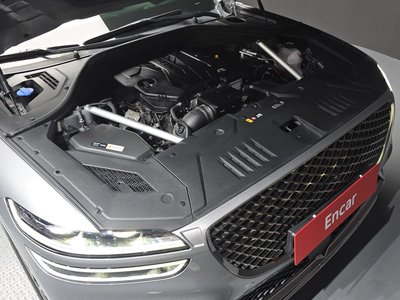 2023 Genesis GV70 photo 7