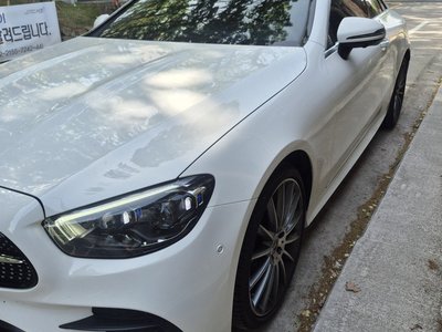 MERCEDES-BENZ E-CLASS - 1