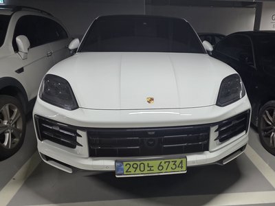 PORSCHE CAYENNE - 1