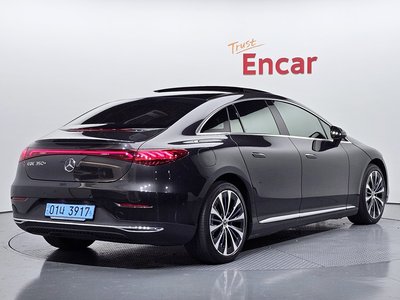 MERCEDES-BENZ EQE - 3