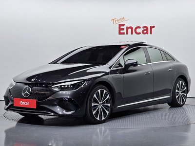 MERCEDES-BENZ EQE - 1