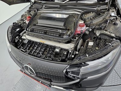 MERCEDES-BENZ EQE - 7