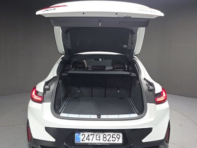 2025 BMW X4 缩略图 37