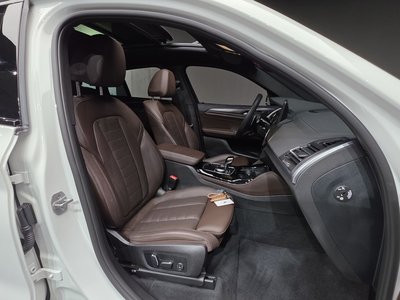 2025 BMW X4 缩略图 32