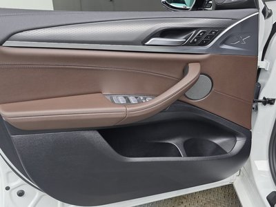 2025 BMW X4 缩略图 14
