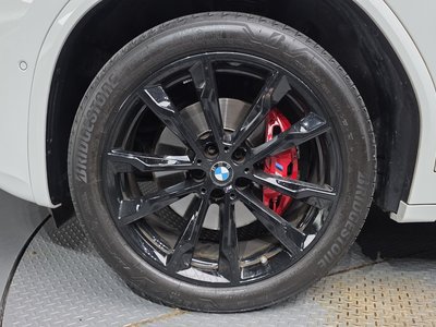 2025 BMW X4 照片 6
