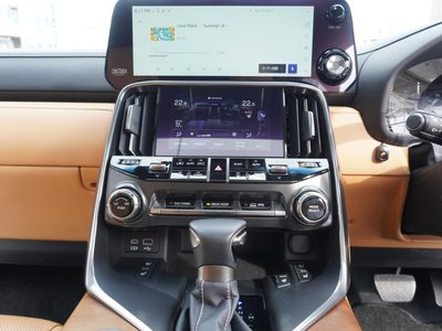 2023 Lexus LX — миниатюра 27