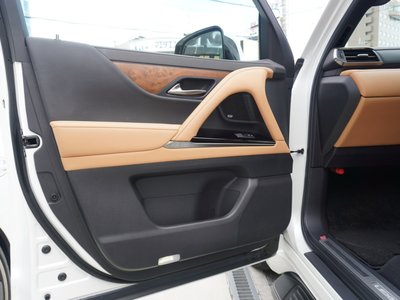 2023 Lexus LX — миниатюра 22
