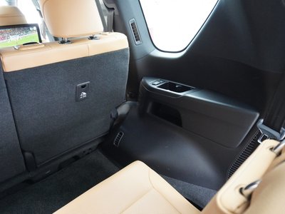 2023 Lexus LX — миниатюра 34