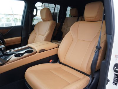 2023 Lexus LX — миниатюра 24
