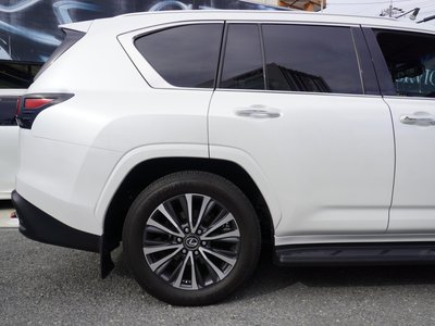 2023 Lexus LX — миниатюра 15
