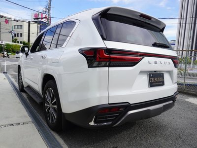 2023 Lexus LX — миниатюра 13