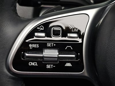2023 Mercedes-BENZ GLB — миниатюра 23