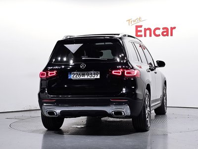 2023 Mercedes-BENZ GLB — фото 4