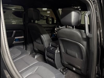 LAND ROVER DEFENDER - 9