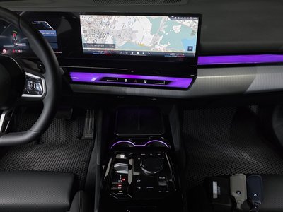 2025 BMW 5 SERIES — миниатюра 19