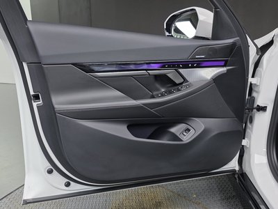 2025 BMW 5 SERIES — миниатюра 14