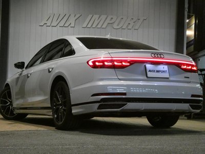 AUDI A8 - 6