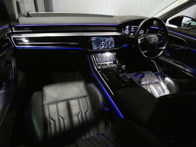 AUDI A8 - 7