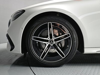 MERCEDES-BENZ E-CLASS - 6