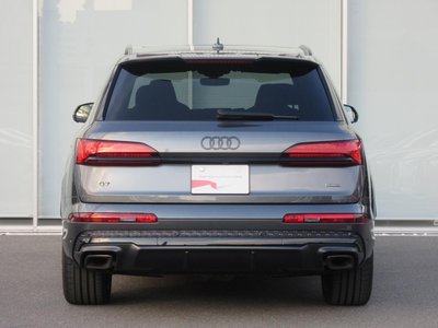 AUDI Q7 - 10