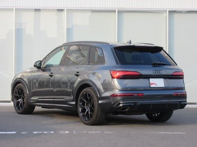 AUDI Q7 - 9