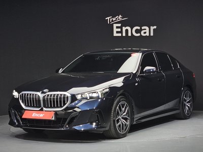 BMW 5 SERIES - 1