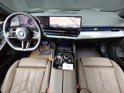 BMW 5 SERIES - 5