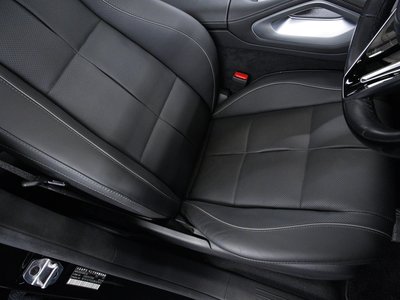 MERCEDES-BENZ GLS - 10