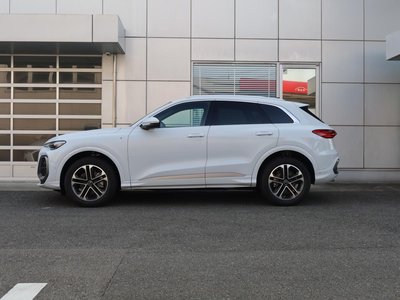2026 AUDI Q5 photo 4